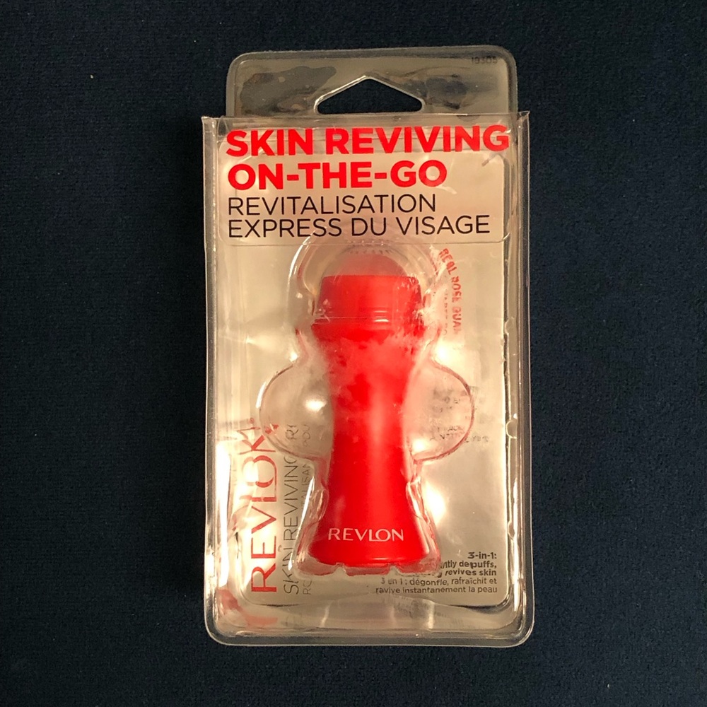 Revlon Skin Reviving Roller - Picture 3 of 4